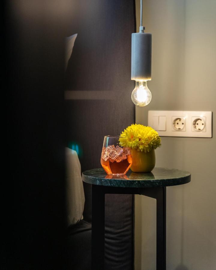 Wyz Attiki Aparthotel Athena Bagian luar foto