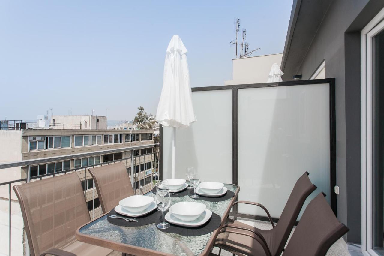 Wyz Attiki Aparthotel Athena Bagian luar foto